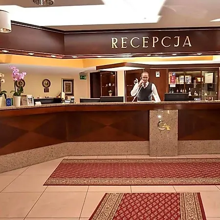 Hotel Piramida Park & Wellness