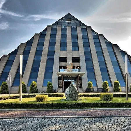 Piramida Park & Wellness 4*