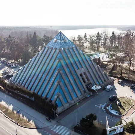 Szálloda Piramida Park & Wellness Tychy