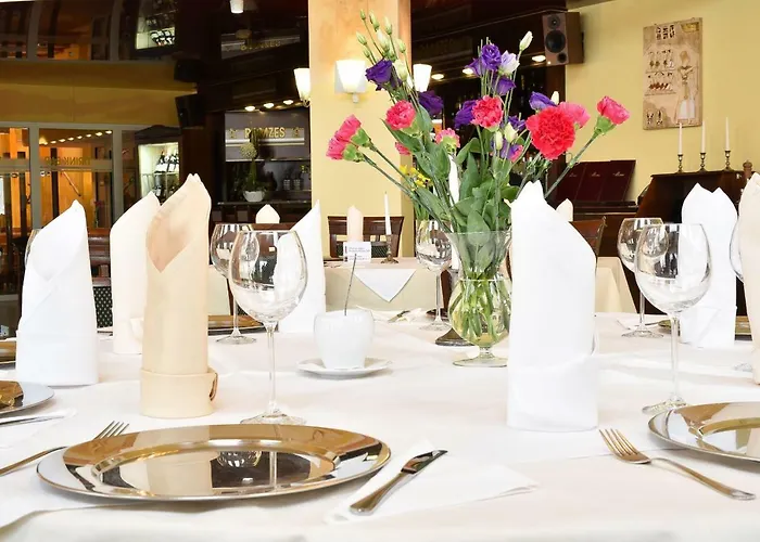 Hotel Piramida Park & Wellness 4*