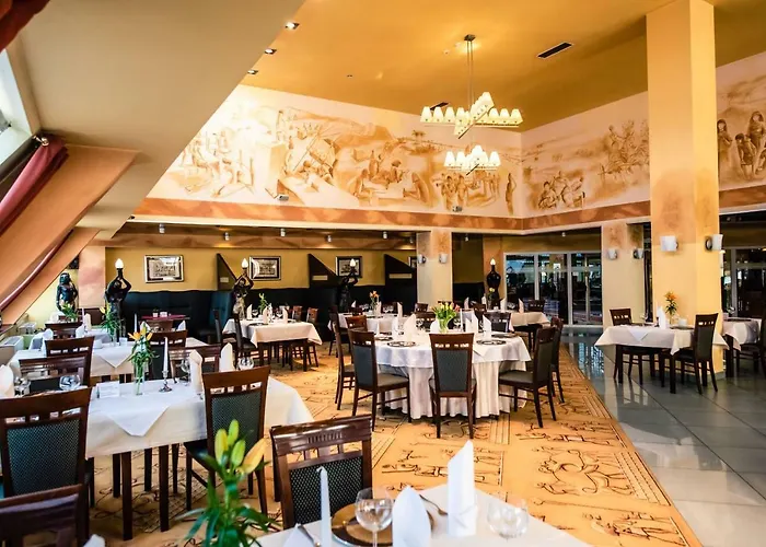 Piramida Park & Wellness 4*