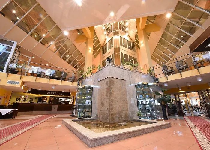 Hotel Piramida Park & Wellness 4*